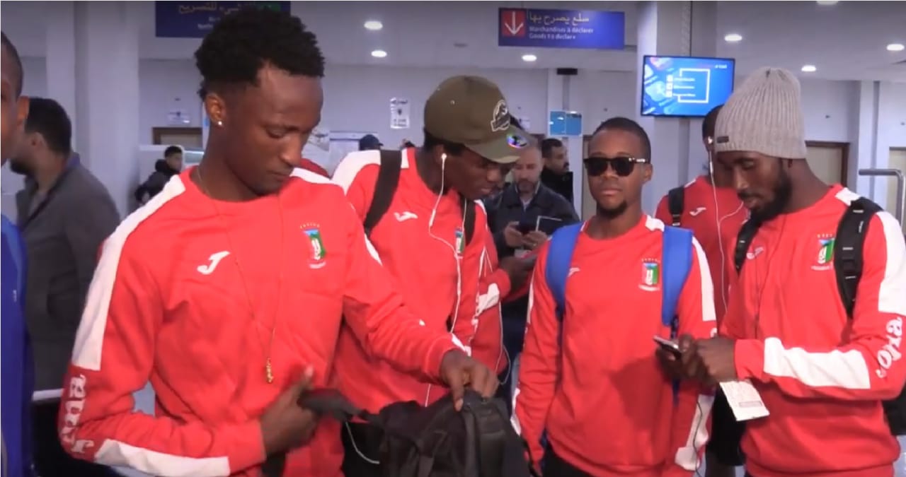 وصول بعثة منتخب غينيا الاستوائية إلى مدينة العيون للمشاركة في كأس إفريقيا لكرة القدم داخل القاعة